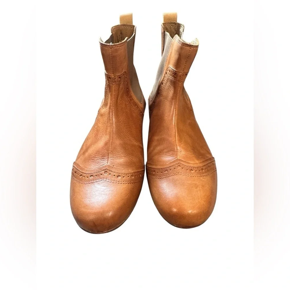 J Shoes Chelsea Boots Size 8.5